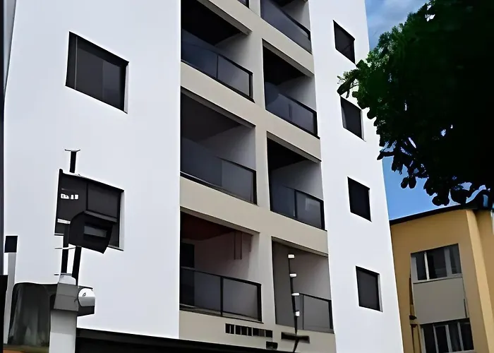 Cobertura na Praia da Enseada-Guarujá 180m2 10 hospedes
